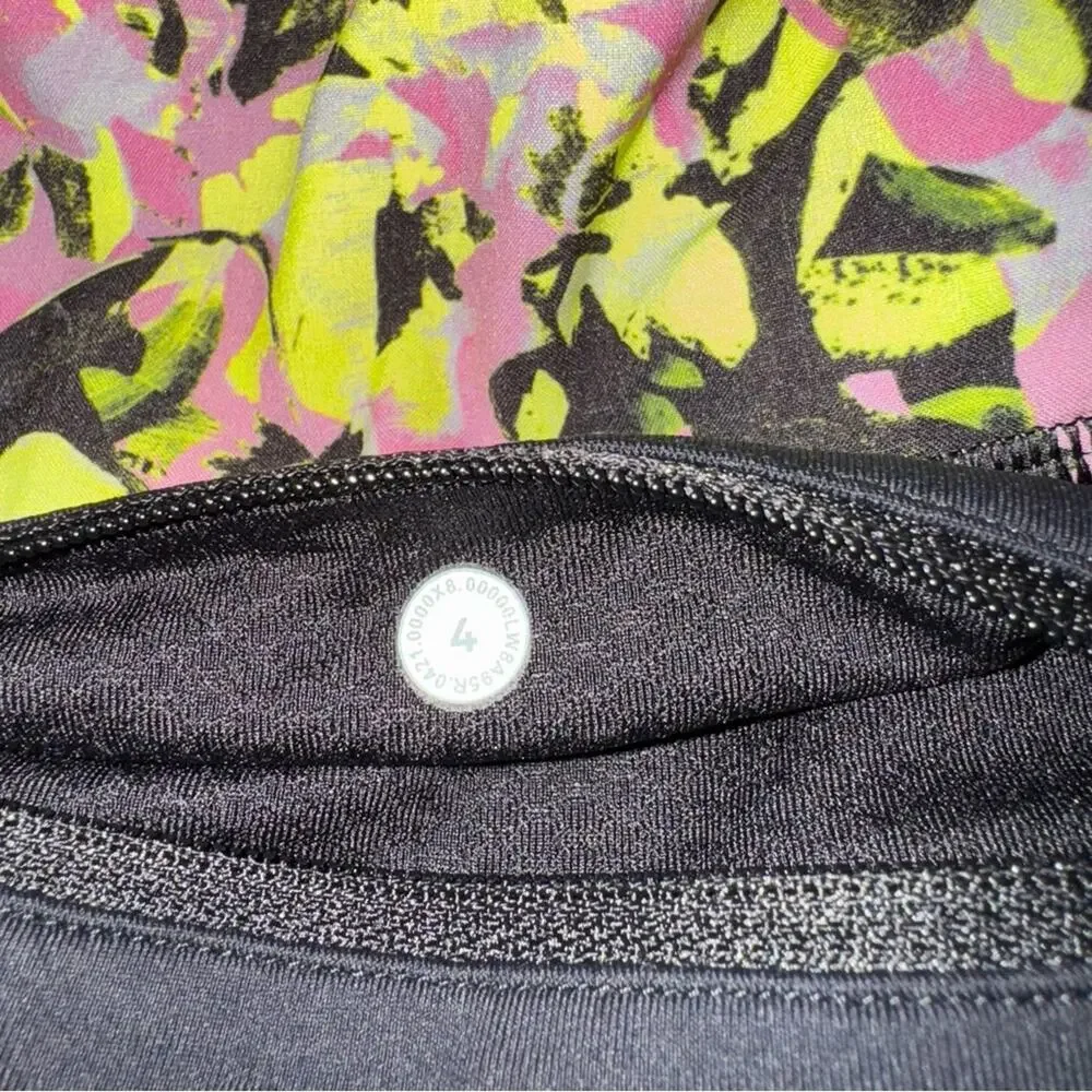 Lululemon Pace Rival Mid-Rise Skirt
Inflected Highlight Yellow Multi / Black 4 - Picture 9 of 11